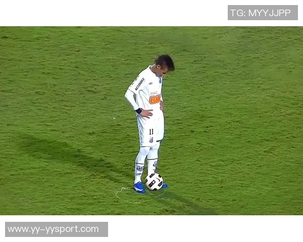 内马尔重返桑托斯训练状态良好下轮联赛出场机会增大