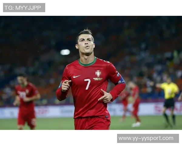 C罗补时任意球前自我激励却遗憾失误未能助队逆转胜局