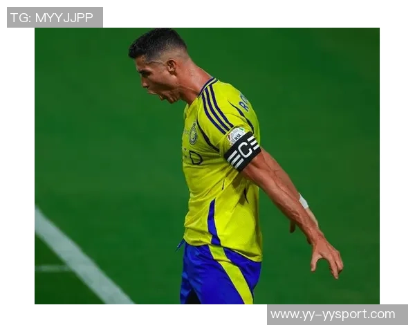 C罗补时任意球前自我激励却遗憾失误未能助队逆转胜局